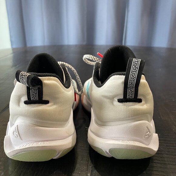 Nike Giannis Immortality Force Field - Picture 4 of 6